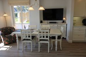 Essbereich im Wohnzimmer