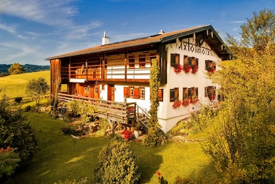 Manor Rocky docky, edificio histórico en un lugar aislado en el lago Niedersonthofner