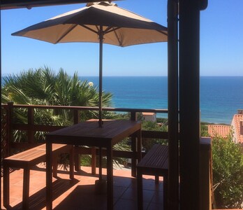 nice apartment 300 meters from the sea with balcony and sea view