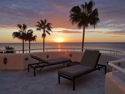 Direct access to the beach, pool, panoramic view, 100sqm terrace 