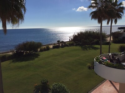 Direct access to the beach, pool, panoramic view, 100sqm terrace 