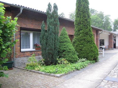 Beautiful holiday apartment in the middle of the Spreewald directly on a river typical of the Spreewald