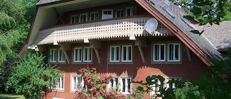 Haus Bacmeister Südseite - die Ferienwohnung befindet sich im Erdgeschoss