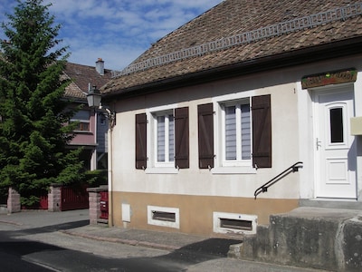 Ferienhaus 2 bis 4 Pers. gemütlich in einer kleinen stadt mit 4 blumen