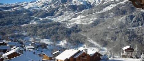 Vue de la terrasse du chalet