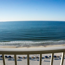 Gorgeous view from condo balcony... Beach chair rentals are available...