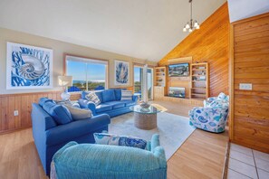 Surf or Sound Realty - 281 - Paradise Found - Great Room -2