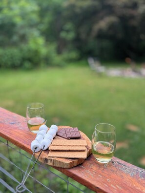 Alimentos y bebidas
