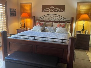 Large King bedroom, private bath, Jacuzzi jet tub, double sinks, separate shower
