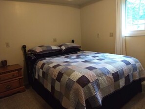 bedroom 2 main level
Queen
