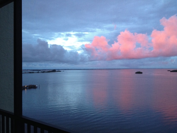 AM view from 9th floor lanai