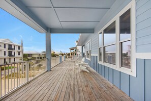 1109 Ariola Dr_20240410_014