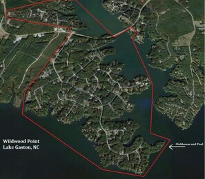 great location with pool, playground, day boat slips, swim area at point 