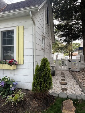 Path on side of house 