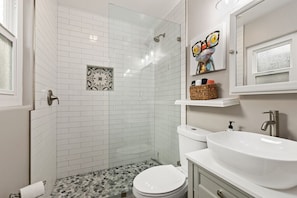 Master Bath completely remodeled 12/2022