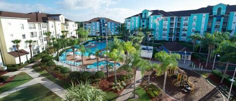 Come Enjoy This Beautiful Resort Just 2 Minutes To Disney.