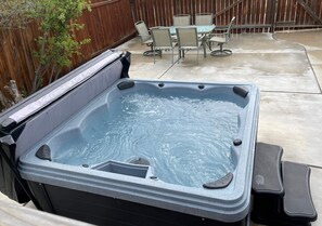 NEW Hot Tub