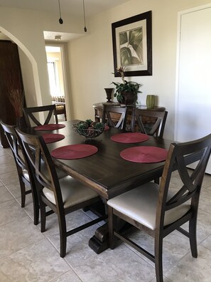 Elegant Dining Room Set - Seats up to 6 people