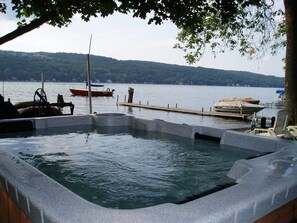 Hot tub with views of lake