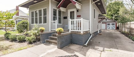 Beautiful remodeled craftsman with long driveway in nice neighborhood by ND.