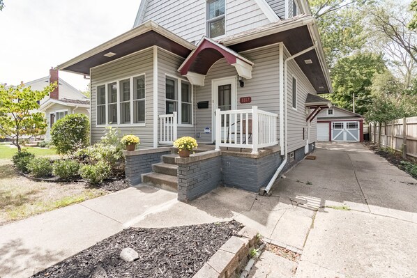 Beautiful remodeled craftsman with long driveway in nice neighborhood by ND.