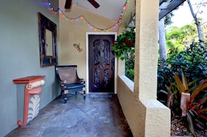 your small but nice front porch