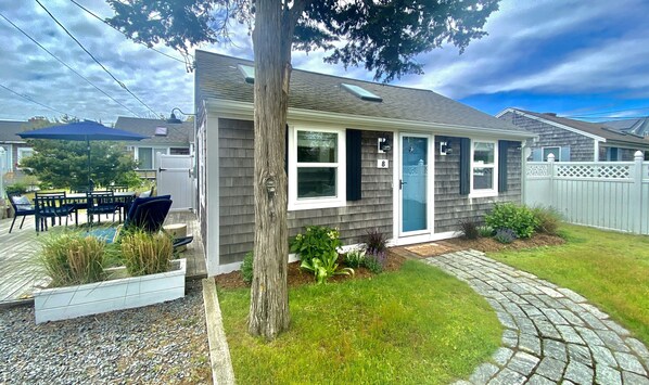 Beachcamp is a 485 sq foot cute & updated cottage with a large deck to enjoy ☀️