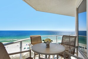 Fabulous oceanfront view! High-top table and chairs
