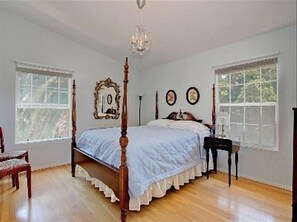 Guest Suite with Garden Views