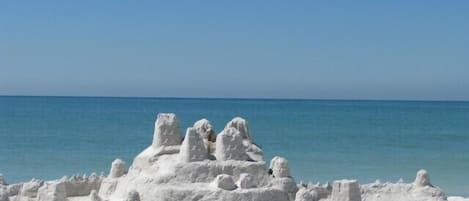 The white sandy beaches of Anna Maria Island across the street from the condo.