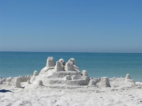 The white sandy beaches of Anna Maria Island across the street from the condo.