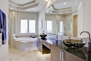 Master bath 3 rd floor