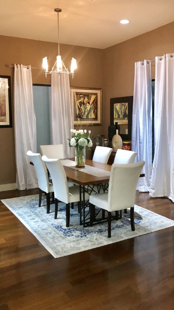 Dining room 