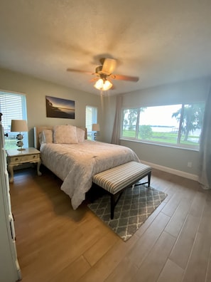 Master bedroom with Lake front view