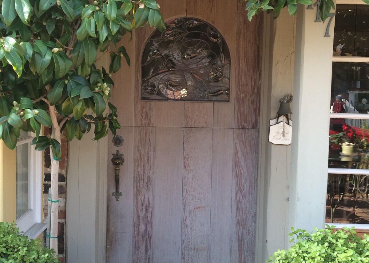 Main Image