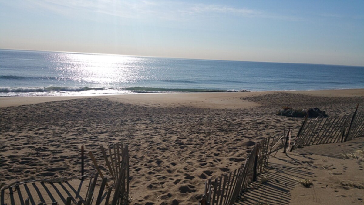 3 BR Salisbury Beach Ocean Front Home – Winter Rental 2500/month
