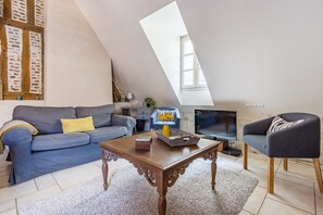 The cosy sitting area in the living room