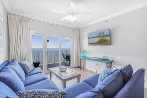 Unit 1208 is elegantly appointed with amazing views. 