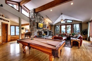 Top floor is a dream spot for Entertainment