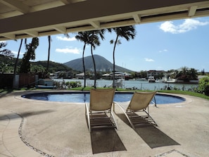 Relax In Paradise With Marina and Koko Head Crater Views