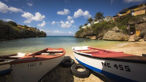 Easy access to the cozy, beautiful lagoon