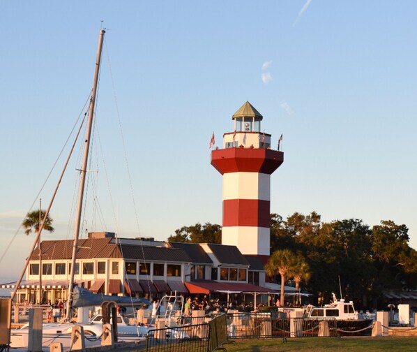 Just steps to Harbour Town Lighthouse