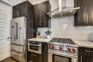 Expansive Kitchen - Equipped with Stainless Steel Appliances!