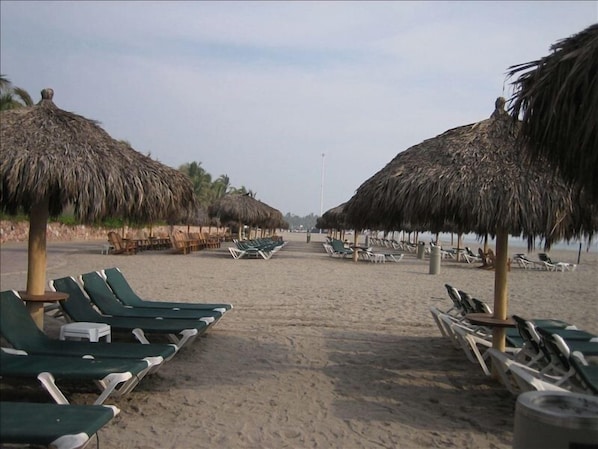 Beach and Palapas at Grand Bliss/Grand Mayan, Nuevo Vallarta