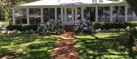 Bay front of Crepe Myrtle