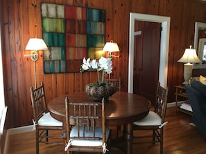 Dining area in living room. Seats 4-6.