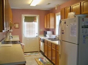 Fully equipped kitchen