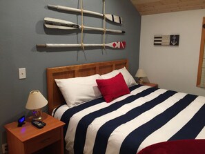 Captains Quarters (King Bed)