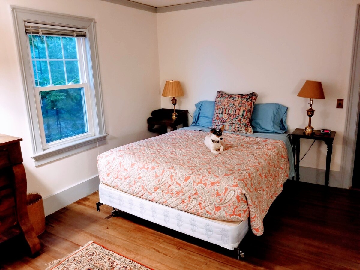 Seal Harbor, Acadia Natl. Park – ‘Hidden House’ – Large Ocean View Summer Home