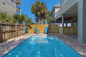 Private pool